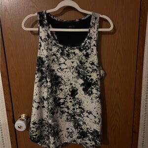 Calvin Klein Women's Abstract Black and White Tank Top